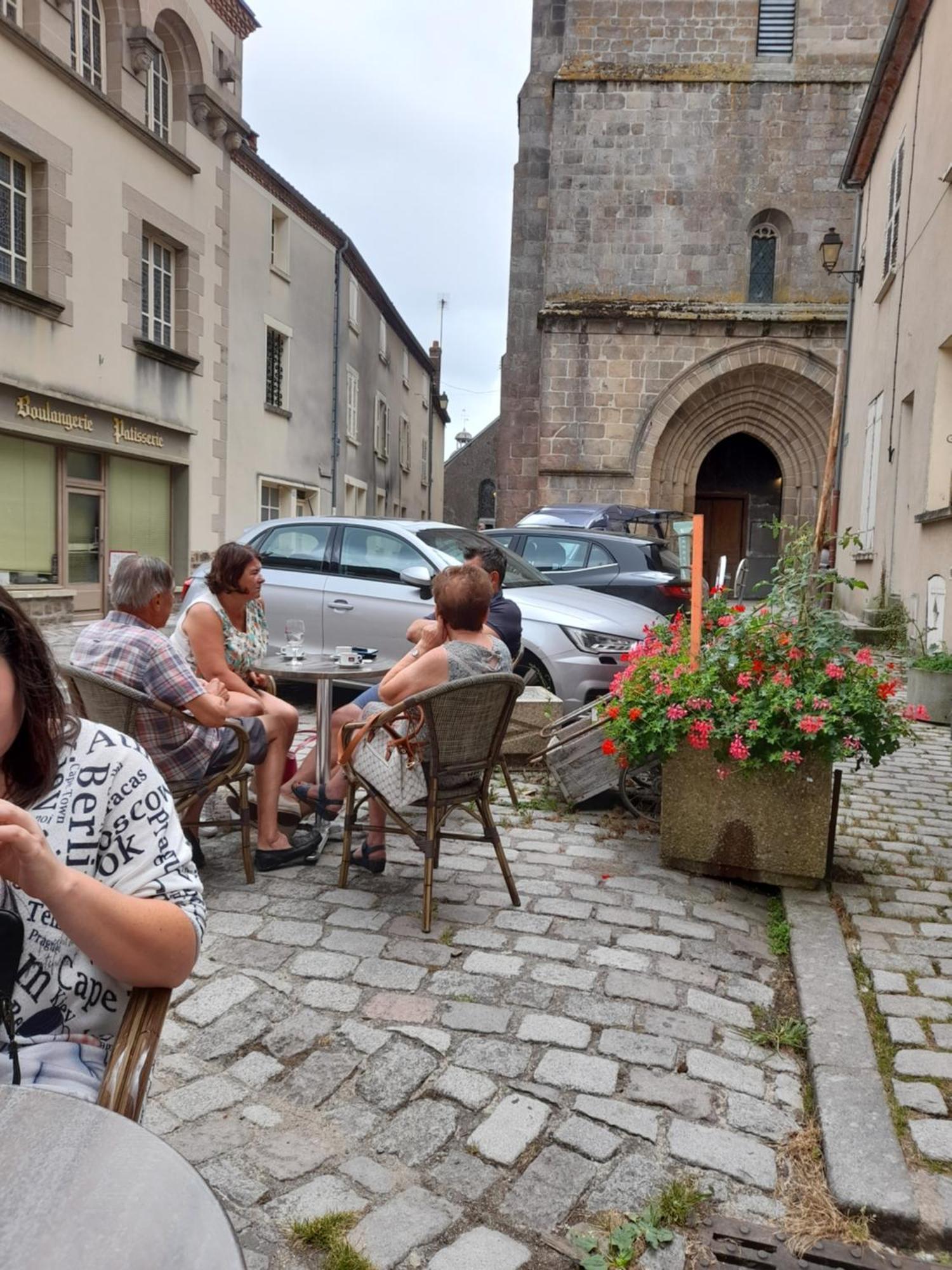 Maison En Ville Avec Terrasse Ensoleillee Et Wi-Fi Magnac-Laval Ngoại thất bức ảnh